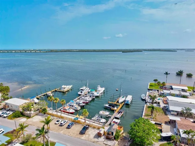 $250,000 | 3831 115th St Court West, Bradenton, FL 34210