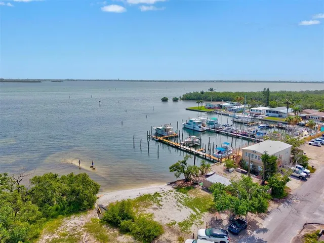 $250,000 | 3831 115th St Court West, Bradenton, FL 34210