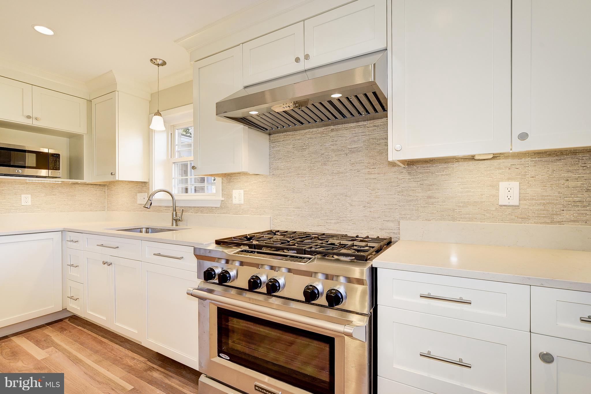 7413 Beverly Road Bethesda, MD 20814 - Photo 14 of 30 Kitchen