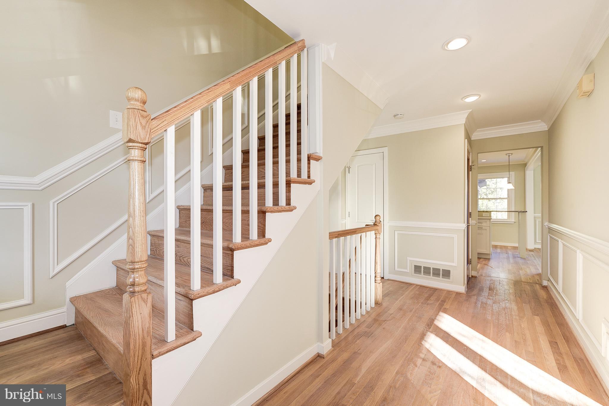 7413 Beverly Road Bethesda, MD 20814 - Photo 4 of 30 Interior (General)
