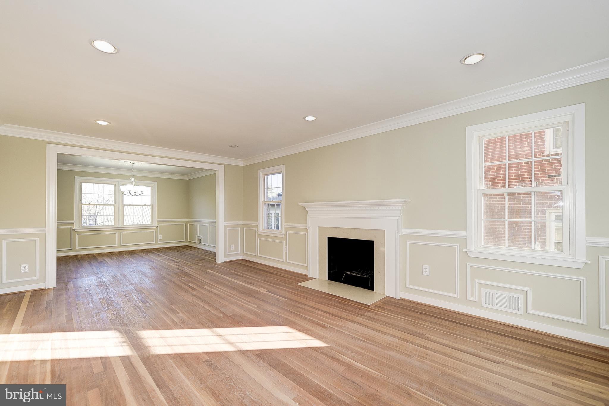 7413 Beverly Road Bethesda, MD 20814 - Photo 8 of 30 Living Room