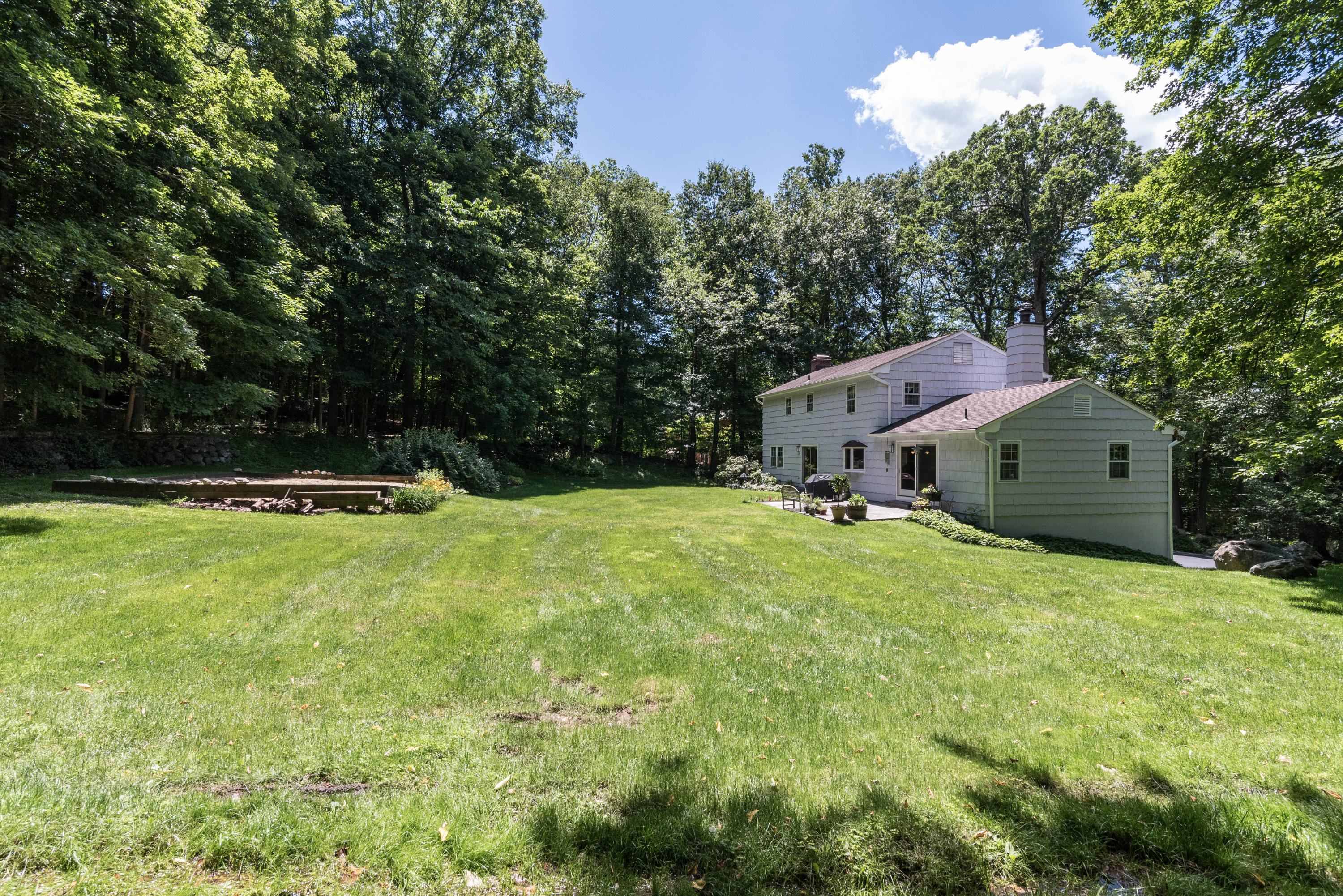 24 Hannahs Road Stamford, CT 06903 - Photo 24 of 28 a house view with a outdoor space