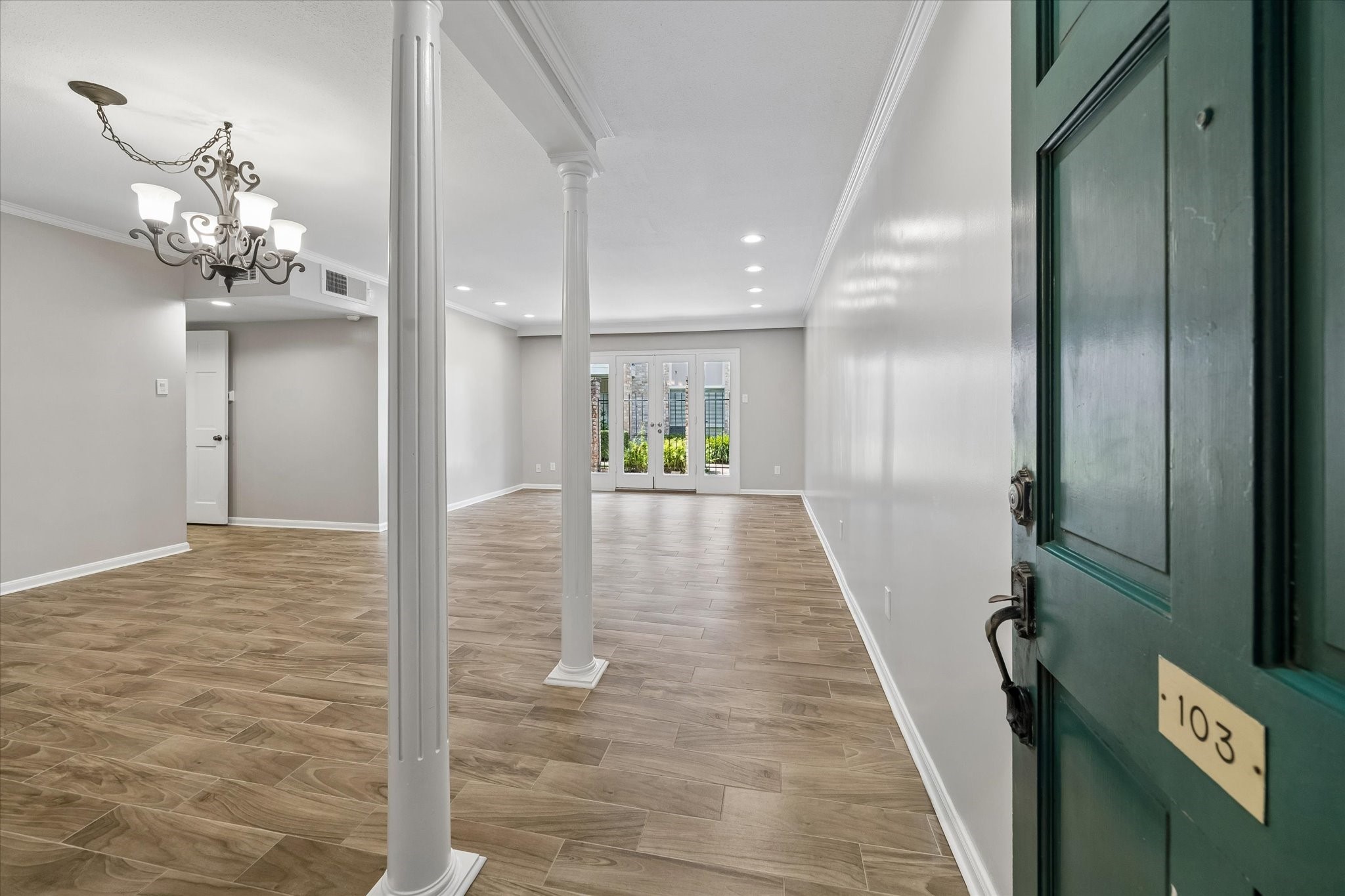 2230 South Piney Point Road, Unit 103 Houston, TX 77063 - Photo 2 of 28 This unit is on the FIRST floor, lovely location inside this gated community!