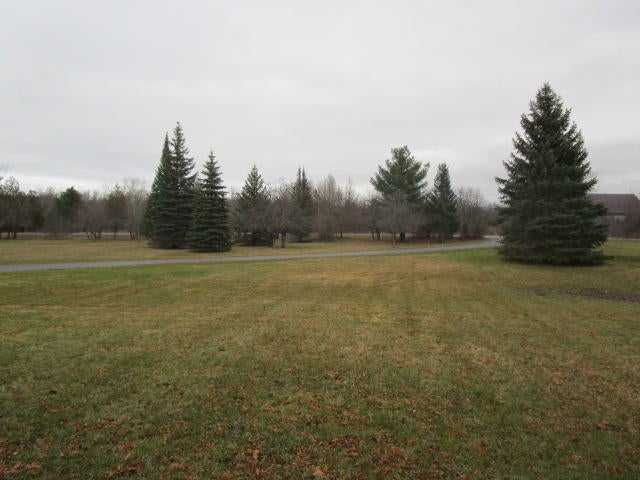 8388 Banwell Road Alanson, MI 49706 - Photo 4 of 27 Gallery Image 4