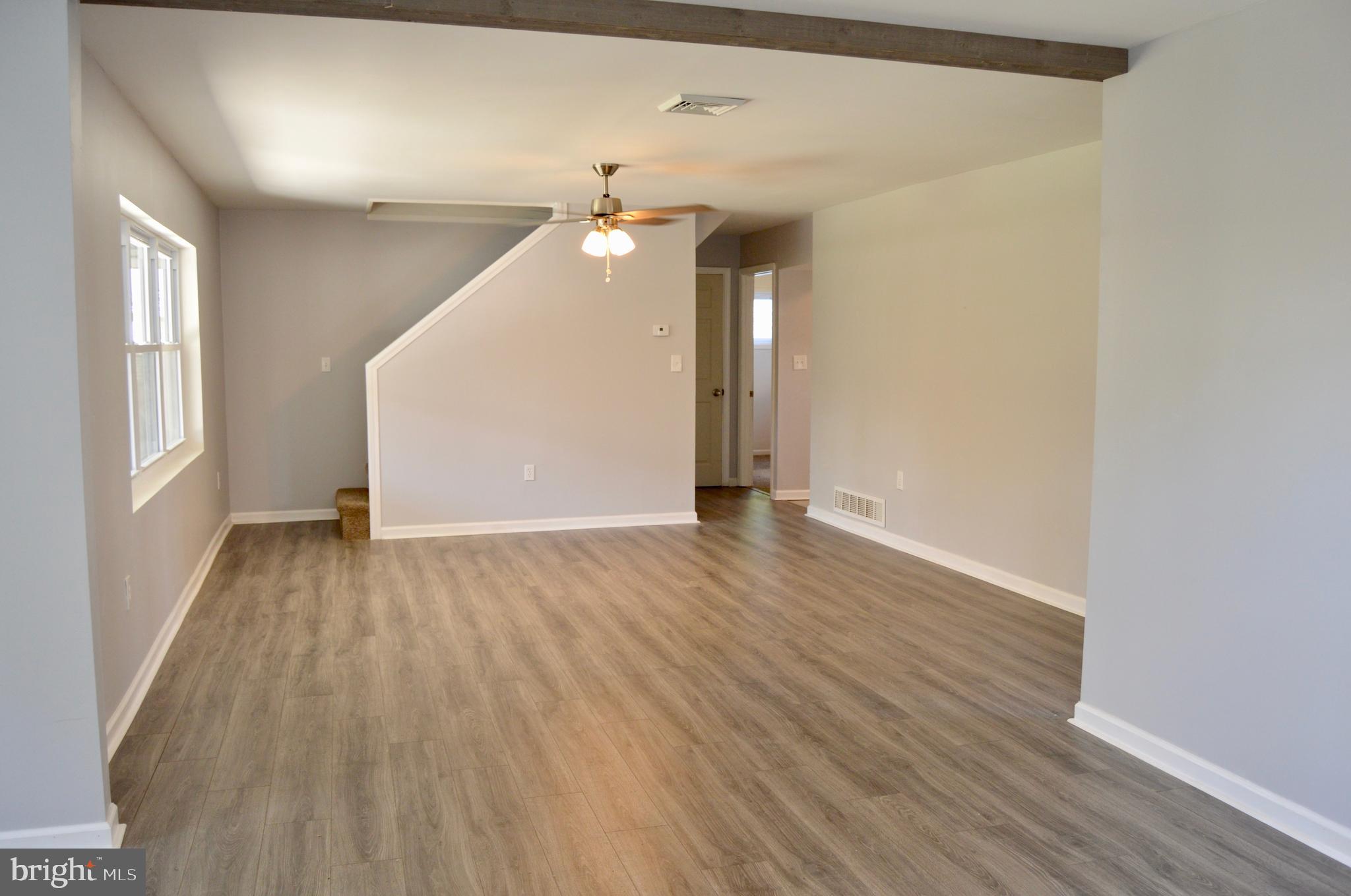17 Goldengate Road Levittown, PA 19057 - Photo 14 of 40 Gallery Image 14