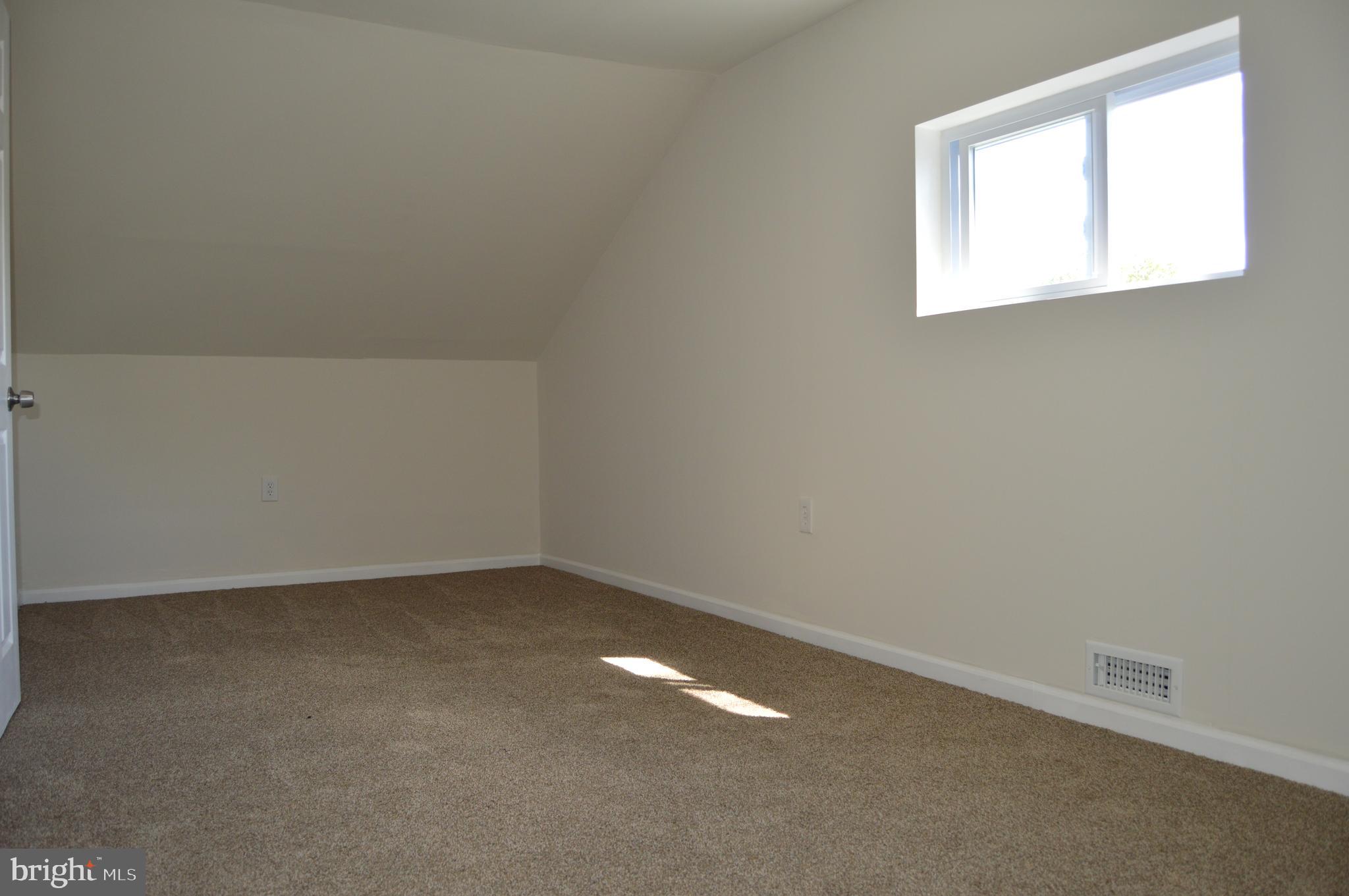 17 Goldengate Road Levittown, PA 19057 - Photo 21 of 40 Bedroom 1