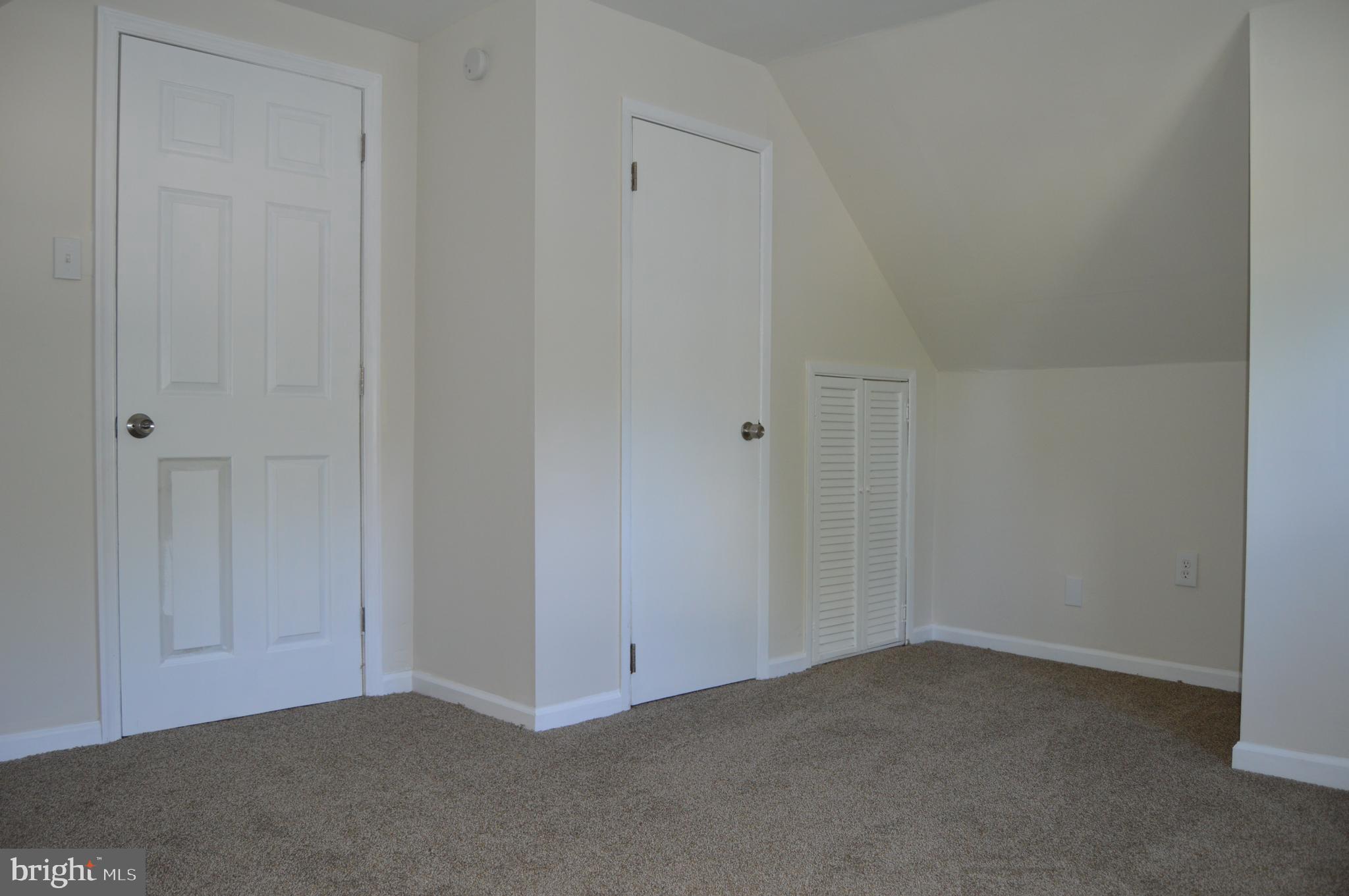 17 Goldengate Road Levittown, PA 19057 - Photo 22 of 40 Bedroom 2