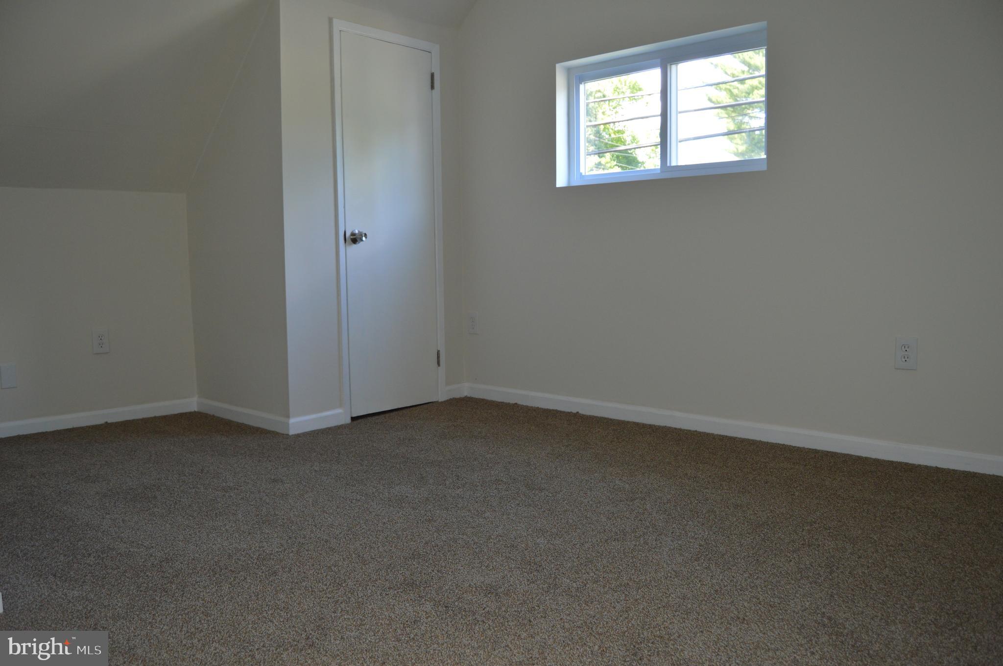 17 Goldengate Road Levittown, PA 19057 - Photo 23 of 40 Bedroom 2