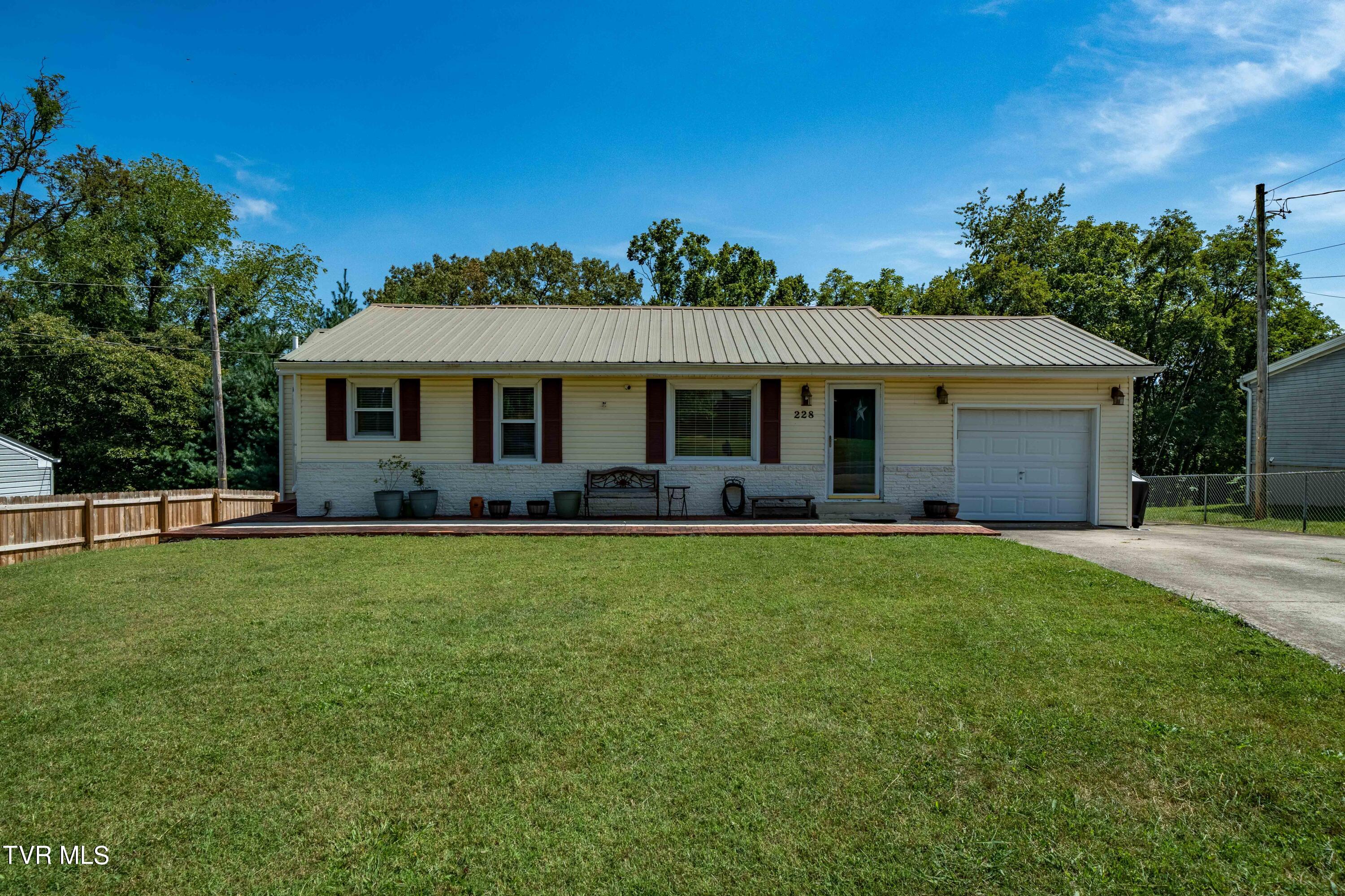 228 Gray Station Road Gray, TN 37615 - Photo 1 of 44 228 Gray Station Rd (2 of 47)