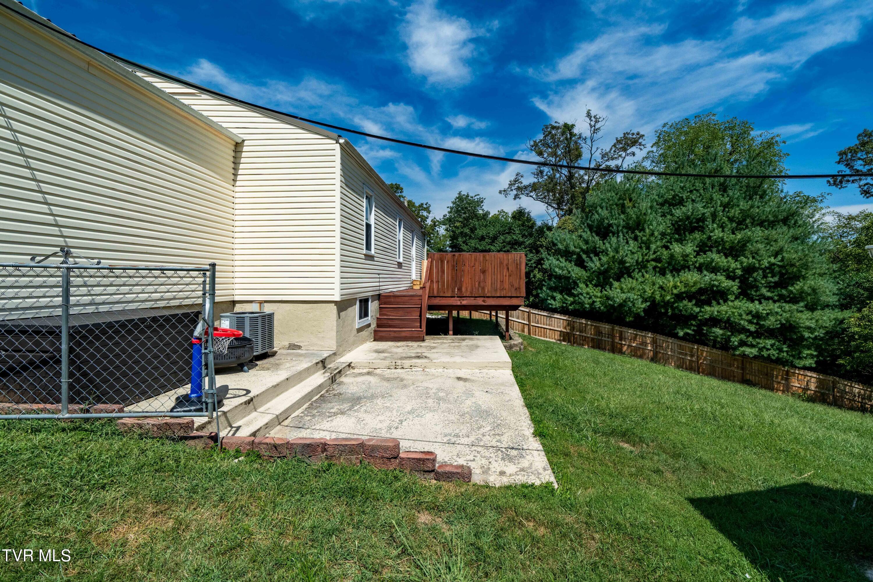 228 Gray Station Road Gray, TN 37615 - Photo 34 of 44 228 Gray Station Rd (9 of 47)