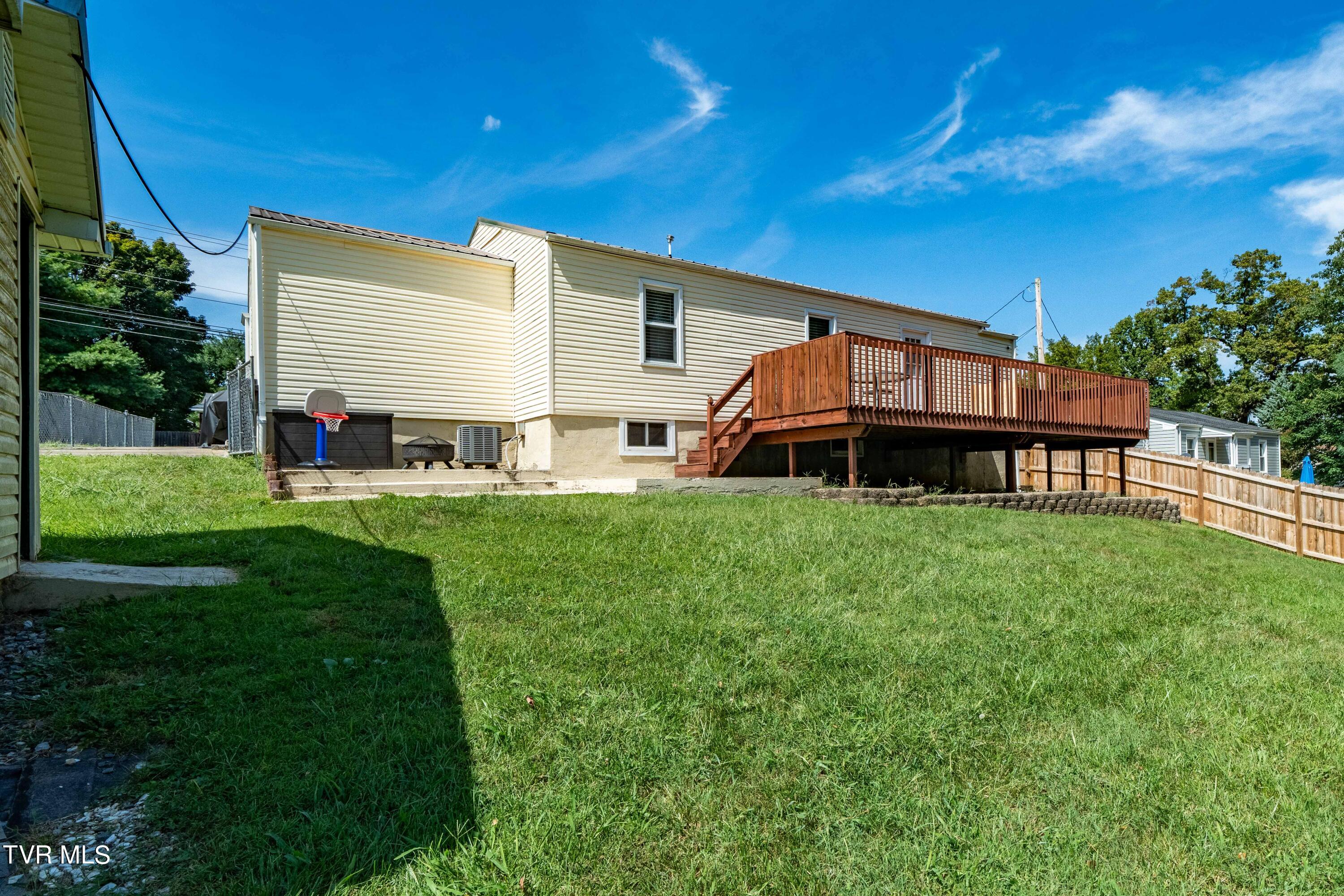 228 Gray Station Road Gray, TN 37615 - Photo 39 of 44 228 Gray Station Rd (20 of 47)