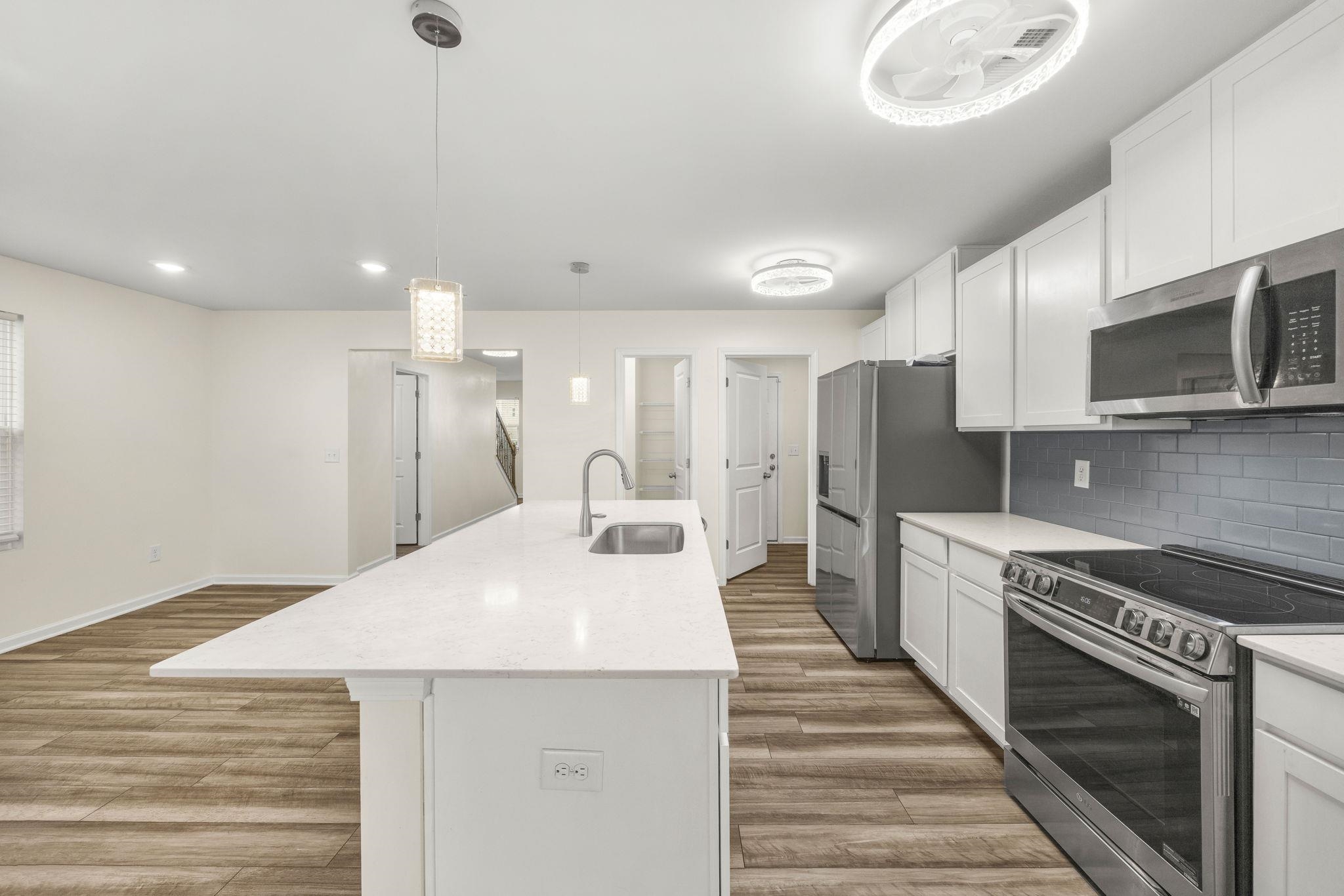 1422 Penrith Court Boiling Springs, SC 29316 - Photo 9 of 50 Kitchen