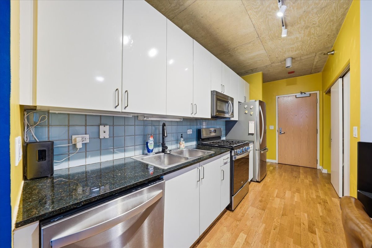 611 South Wells Street, Unit 1110 Chicago, IL 60607 - Photo 5 of 25