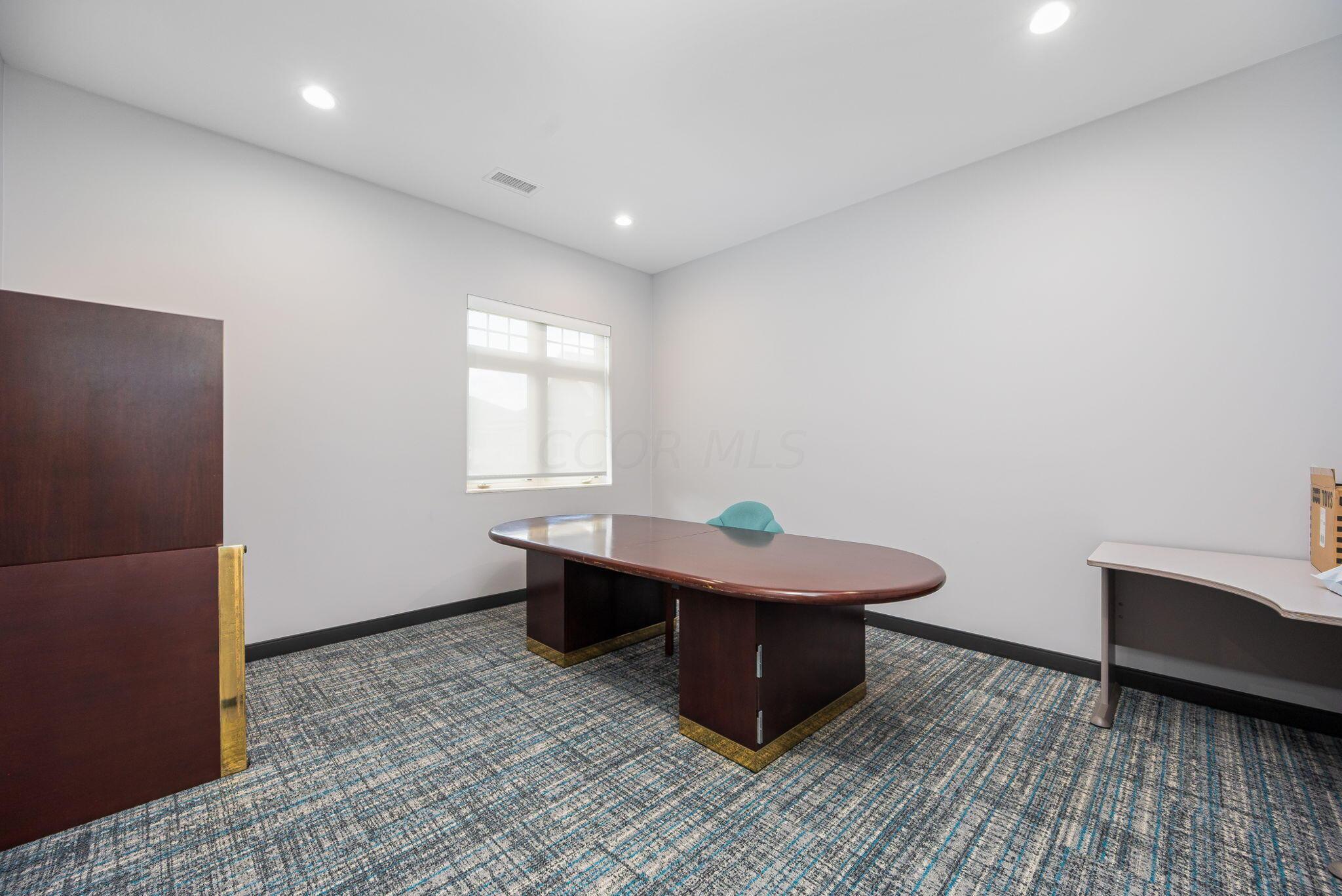 422 Beecher Road Columbus, OH 43230 - Photo 14 of 60 Interior Photo