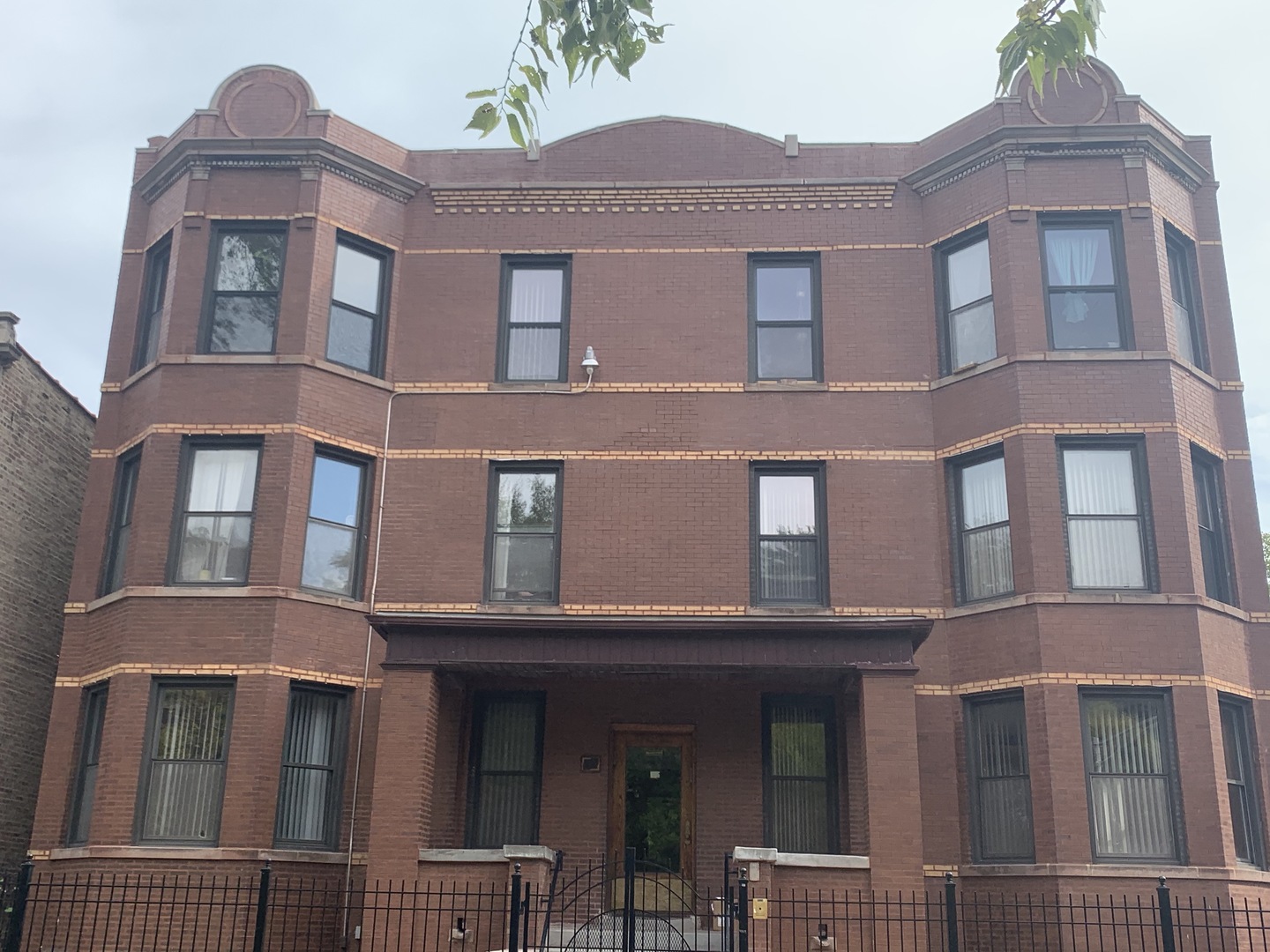 2101 North Spaulding Avenue, Unit 3, Chicago, IL 60647 Compass