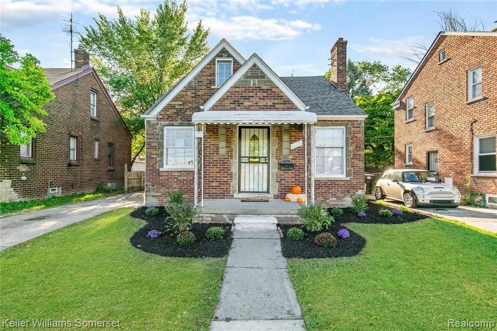 5257 Cadieux Road Detroit, MI 48224 - Photo 1 of 16