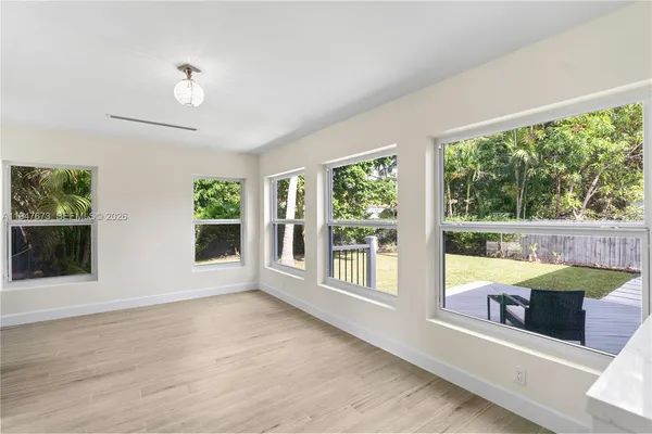 $7,000 | 251 Northeast 44th Street, Unit 251, Miami, FL 33137