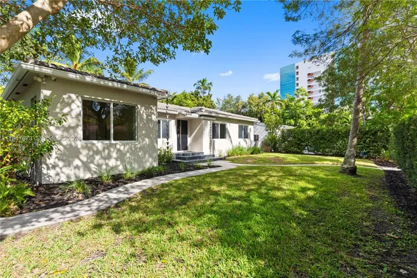 $7,000 | 251 Northeast 44th Street, Unit 251, Miami, FL 33137