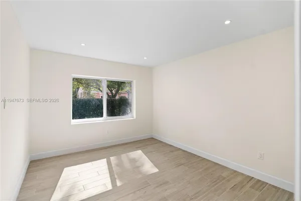 $7,000 | 251 Northeast 44th Street, Unit 251, Miami, FL 33137