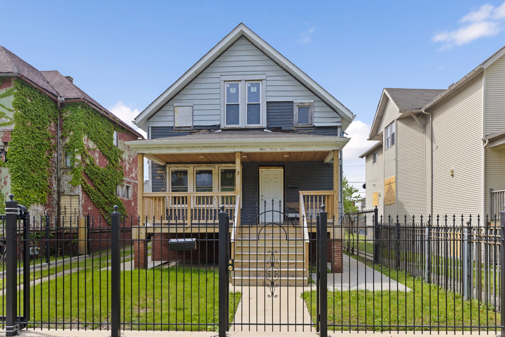 435 West 62nd Street Chicago, IL 60621 - Photo 1 of 16