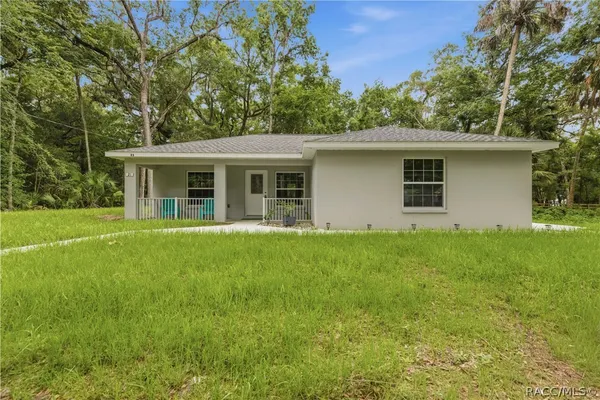 $350,000 | 21 River Trail Drive, Inglis, FL 34449