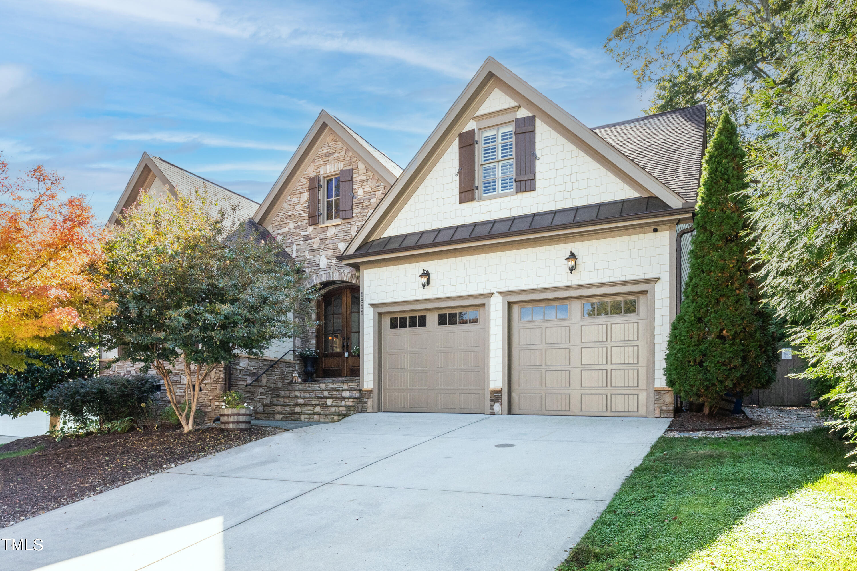 1811 Wilshire Avenue Raleigh, NC 27608 - Photo 3 of 44 20231026-IMG_2393-Edit