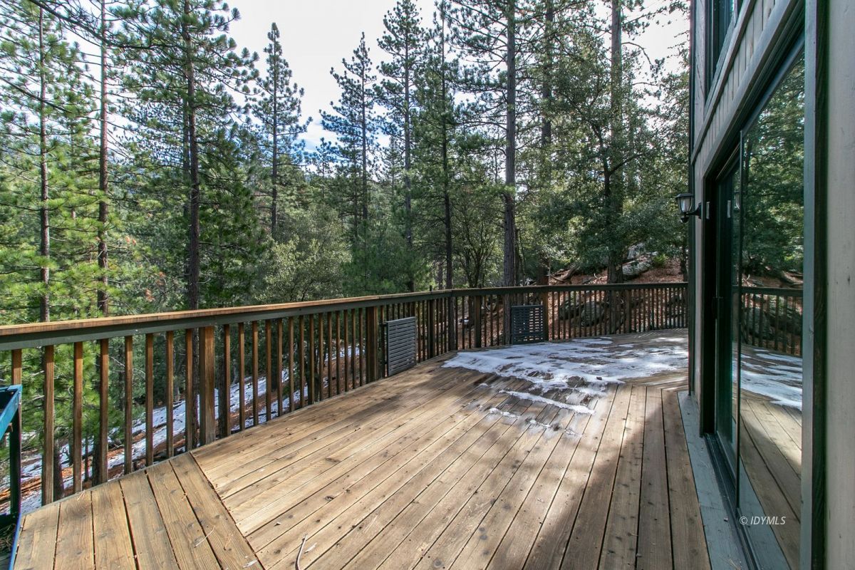 52641 4s02 Idyllwild, CA 92549 - Photo 24 of 36 a view of a wooden deck