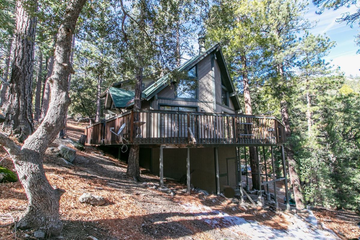 52641 4s02 Idyllwild, CA 92549 - Photo 34 of 36 a view of house with street