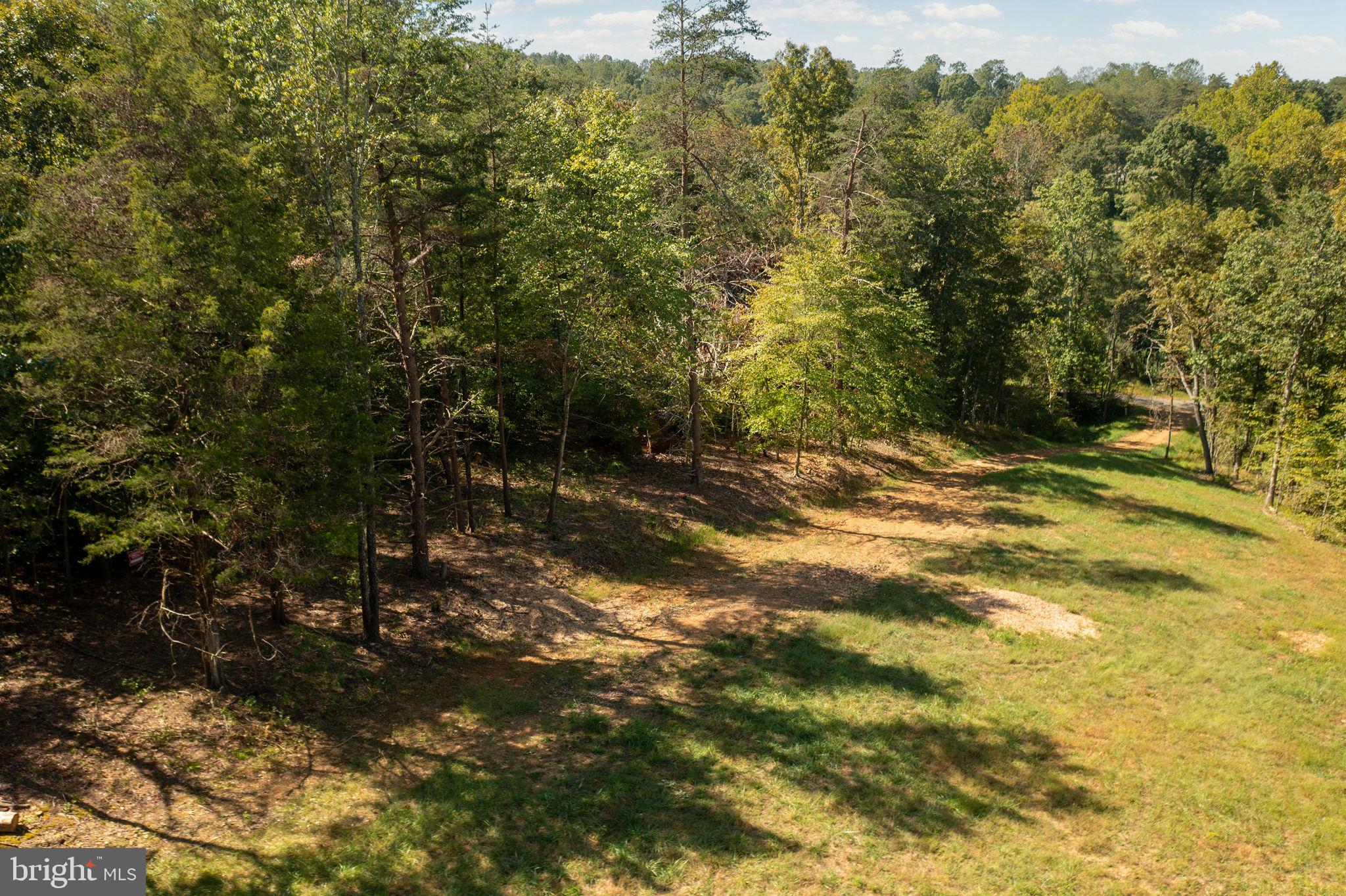 Pine Ridge Marshall, VA 20115 - Photo 7 of 30