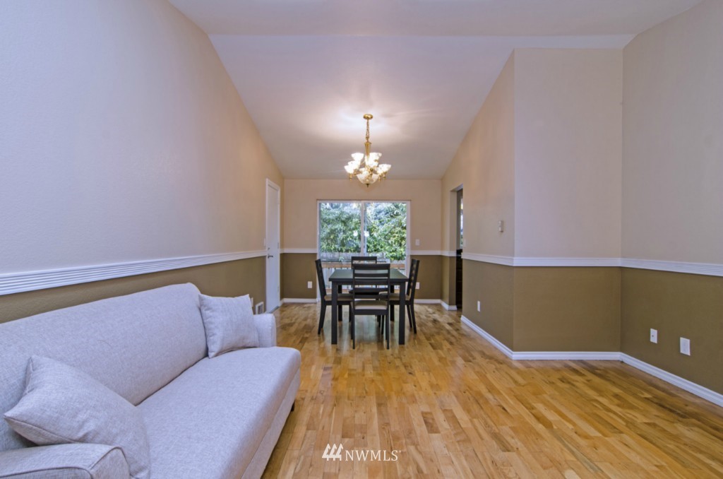 6231 Cady Road Everett, WA 98203 - Photo 5 of 13