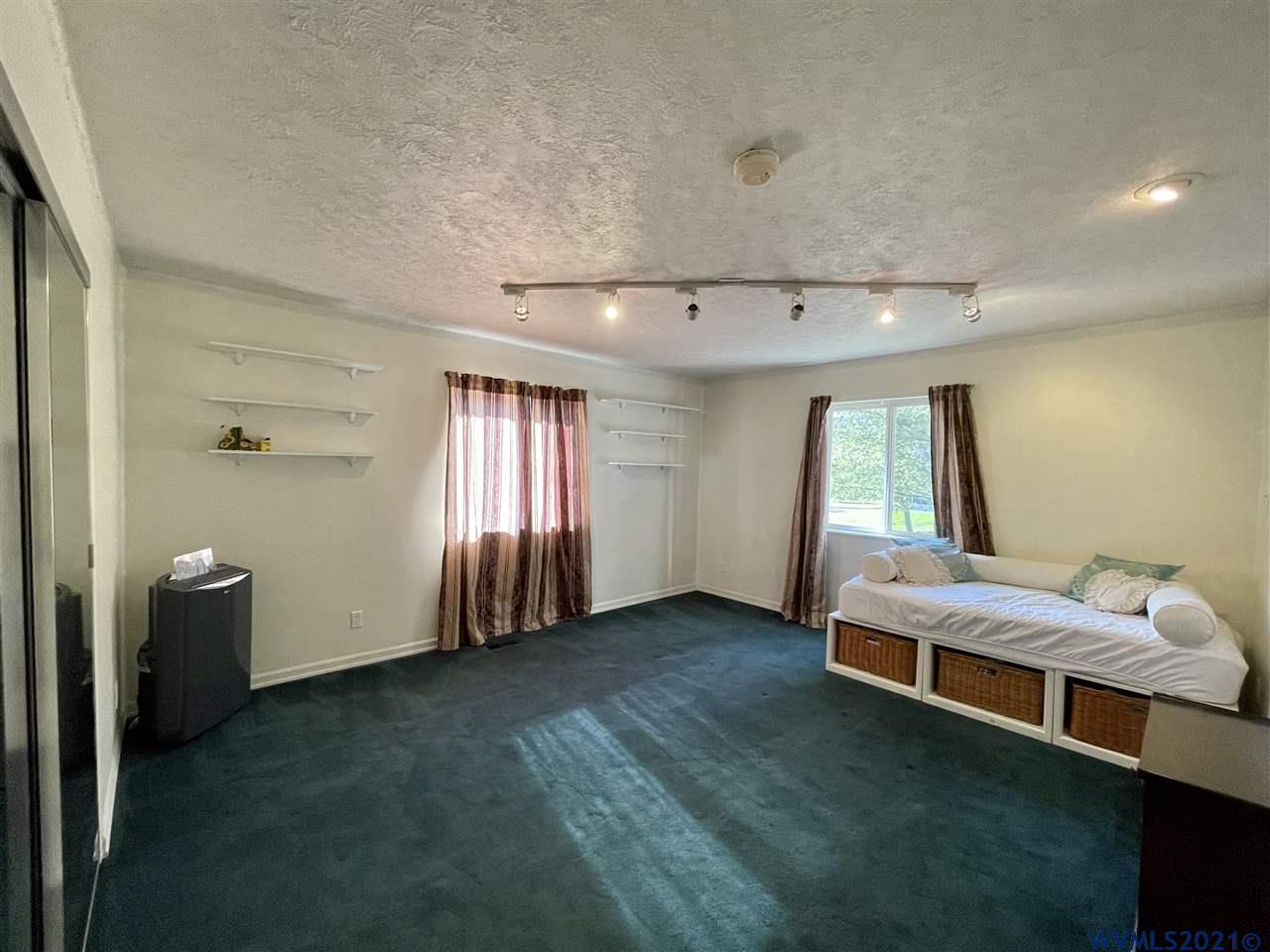 33608 Springer Road Philomath, OR 97370 - Photo 12 of 27 Gallery Image 12