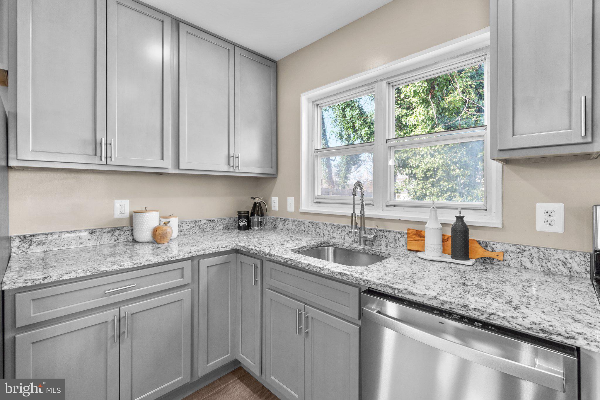 6044 Moorehead Road Catonsville, MD 21228 - Photo 17 of 36