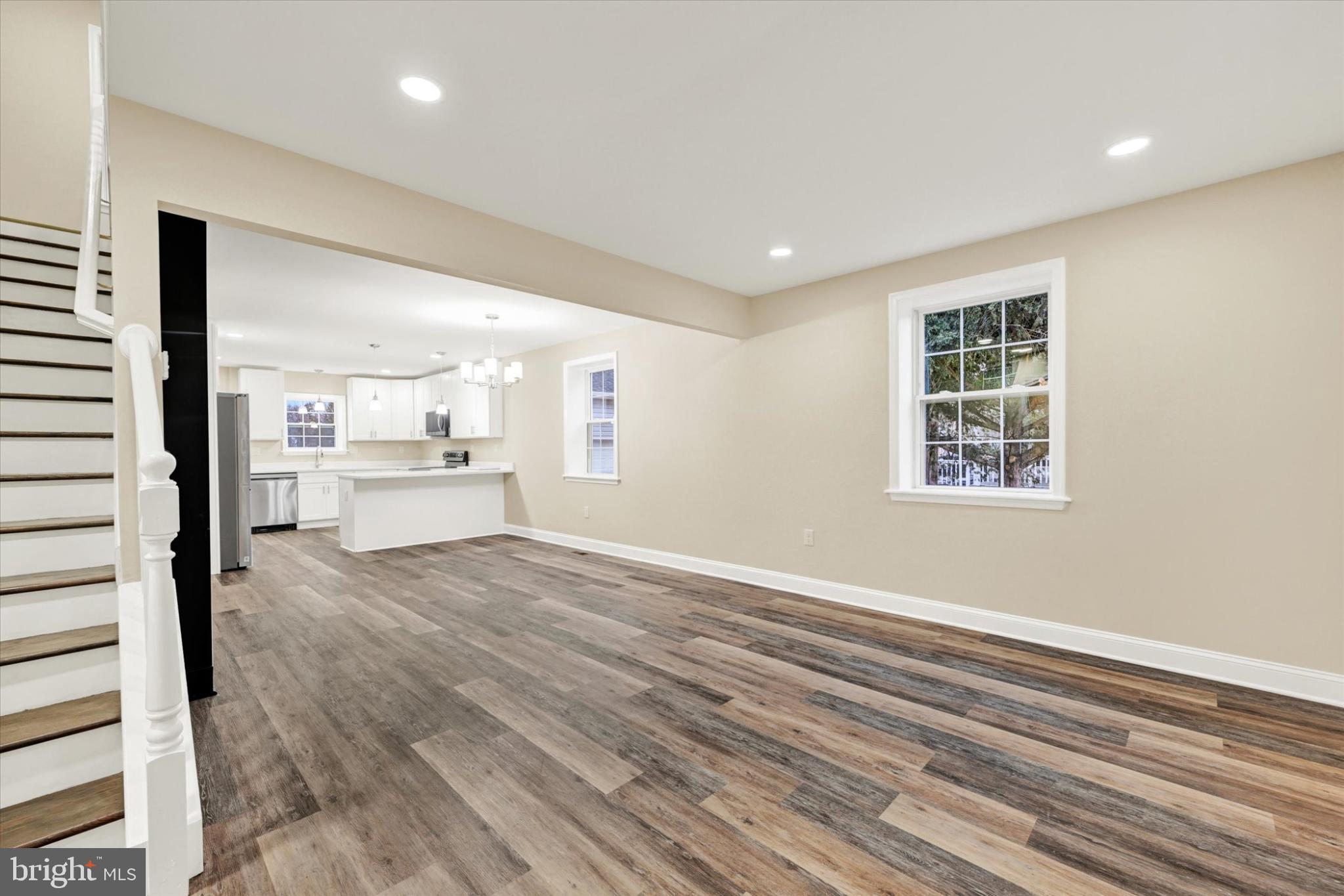22 Cockeys Mill Road Reisterstown, MD 21136 - Photo 3 of 27 Spacious, light-filled living area awaits you.