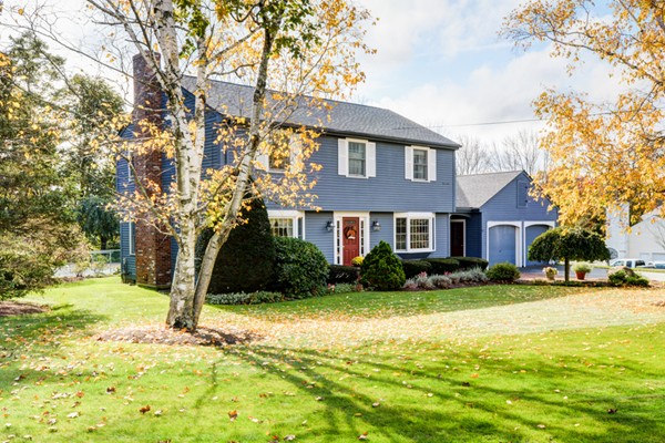 10 Apple Hill Road Sturbridge, MA 01566 - Photo 1 of 30 Gallery Image 1