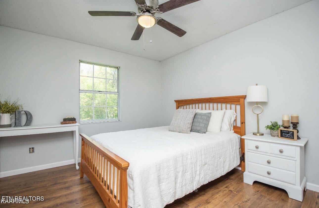 995 Spring Creek Road Dandridge, TN 37725 - Photo 11 of 33 11