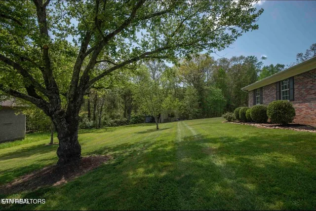 $379,000 | 995 Spring Creek Road, Dandridge, TN 37725