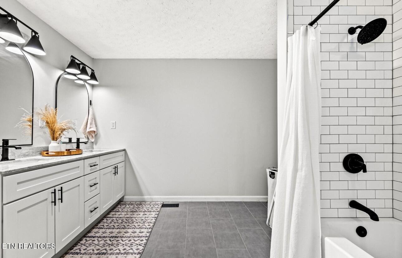 995 Spring Creek Road Dandridge, TN 37725 - Photo 8 of 33 3