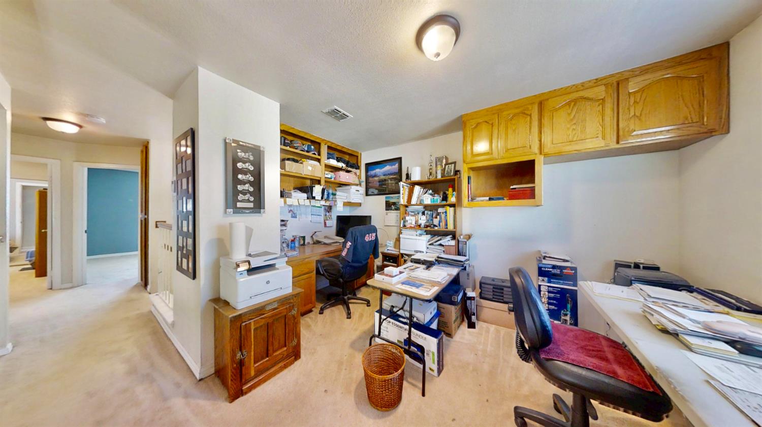 5161 Thomasino Way Antelope, CA 95843 - Photo 27 of 41 a workspace with furniture