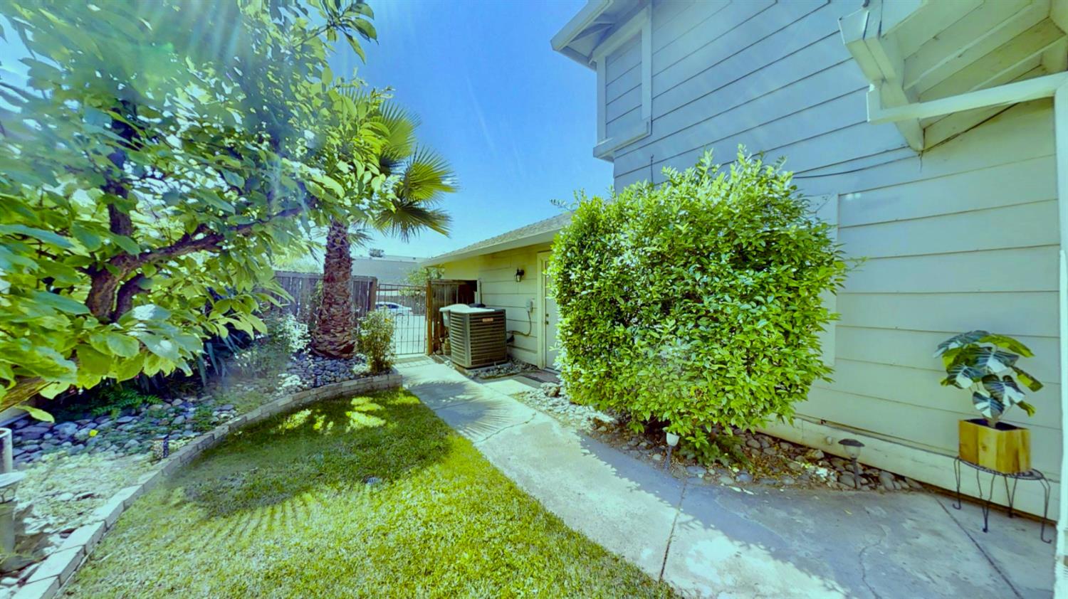 5161 Thomasino Way Antelope, CA 95843 - Photo 3 of 41 a front view of a house with a yard