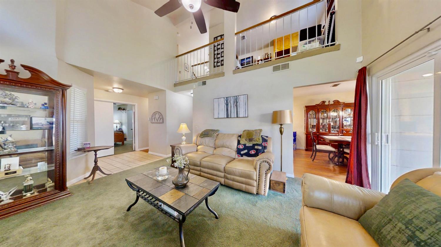 5161 Thomasino Way Antelope, CA 95843 - Photo 7 of 41 a living room with furniture