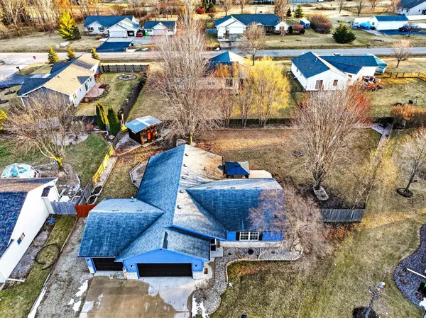 $399,900 | W5981 Woodsedge Court, Appleton, WI 54915