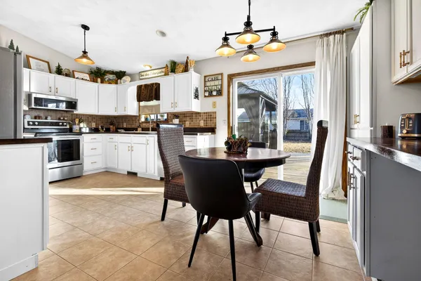 $399,900 | W5981 Woodsedge Court, Appleton, WI 54915