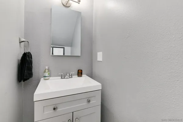 $535,000 | 437 Ridgeway Court, Spring Valley, CA 91977