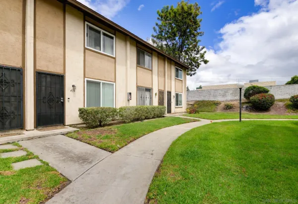$535,000 | 437 Ridgeway Court, Spring Valley, CA 91977