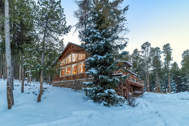 a view of outdoor space