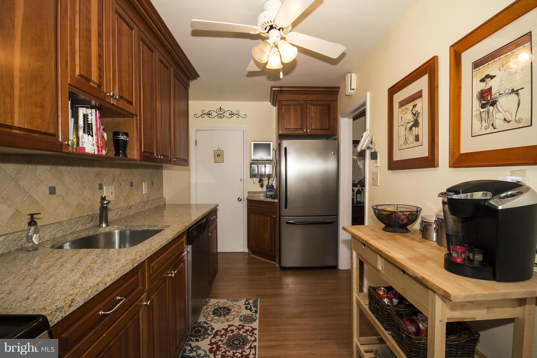 7033 Heathfield Road Baltimore, MD 21212 - Photo 12 of 24 Kitchen