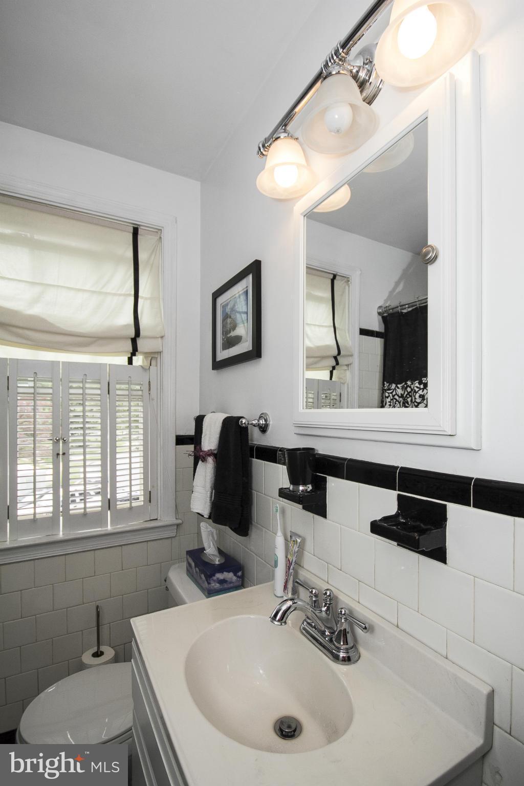 7033 Heathfield Road Baltimore, MD 21212 - Photo 20 of 24 Bath