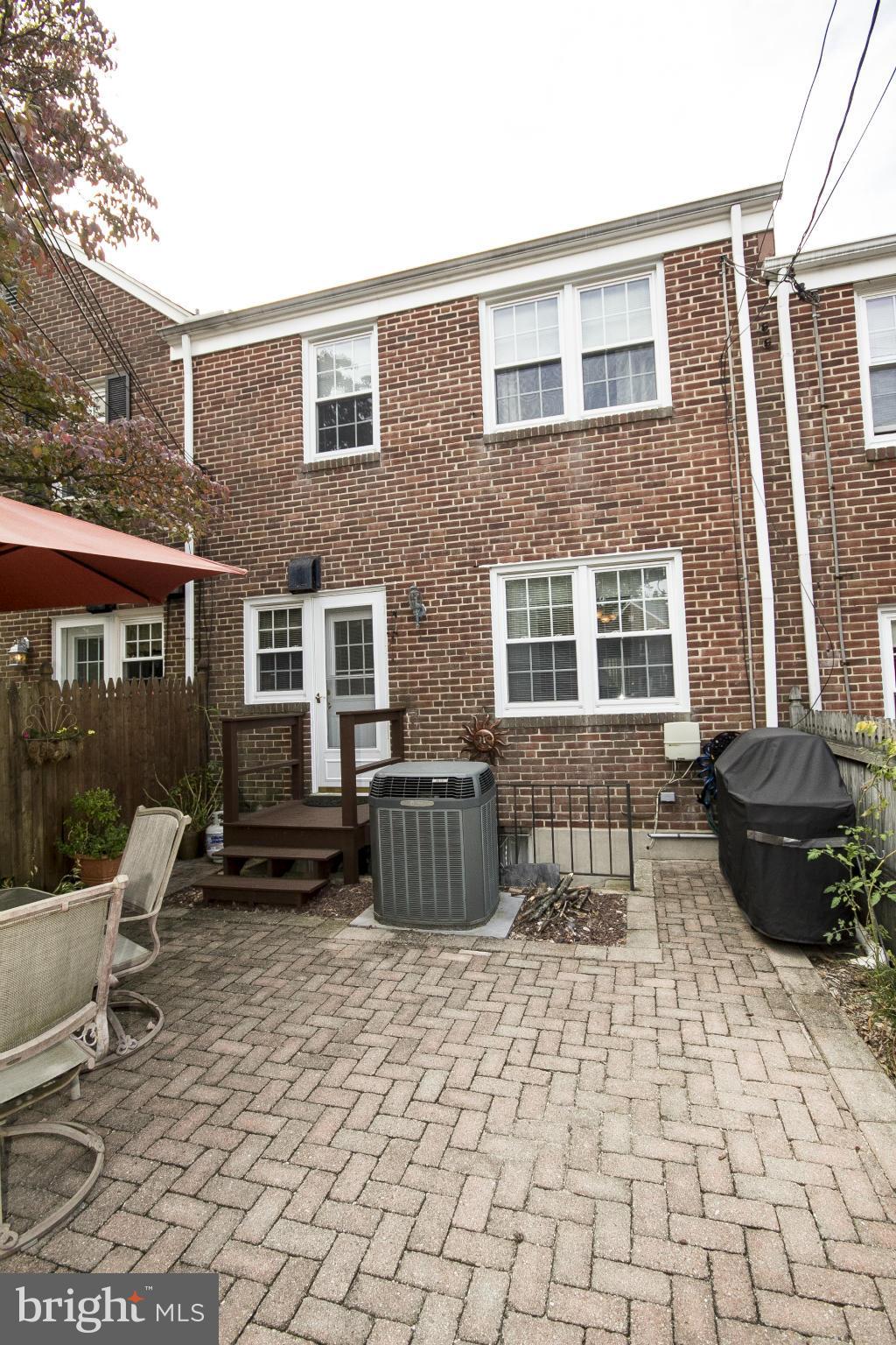 7033 Heathfield Road Baltimore, MD 21212 - Photo 23 of 24 Fun times on the patio!