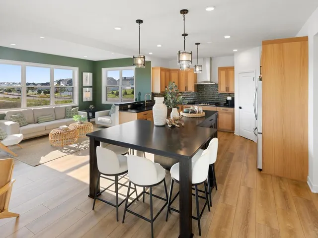 $750,000 | 2065 Tamarack Road, Carver, MN 55315