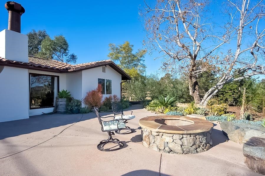 2168 Ranch View Terrace Encinitas, CA 92024 - Photo 22 of 25